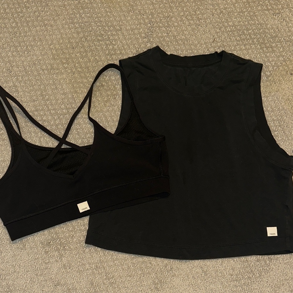 Good shape! 2pc Vuori Black Tank Top & Sports Bra